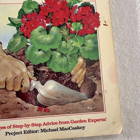 Vintage Complete Guide To Basic  Gardening - Picture 5 of 13